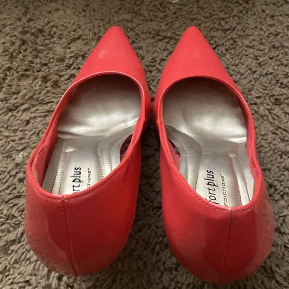 Comfort Plus by Predictions pinkish red - Picture 2 of 4